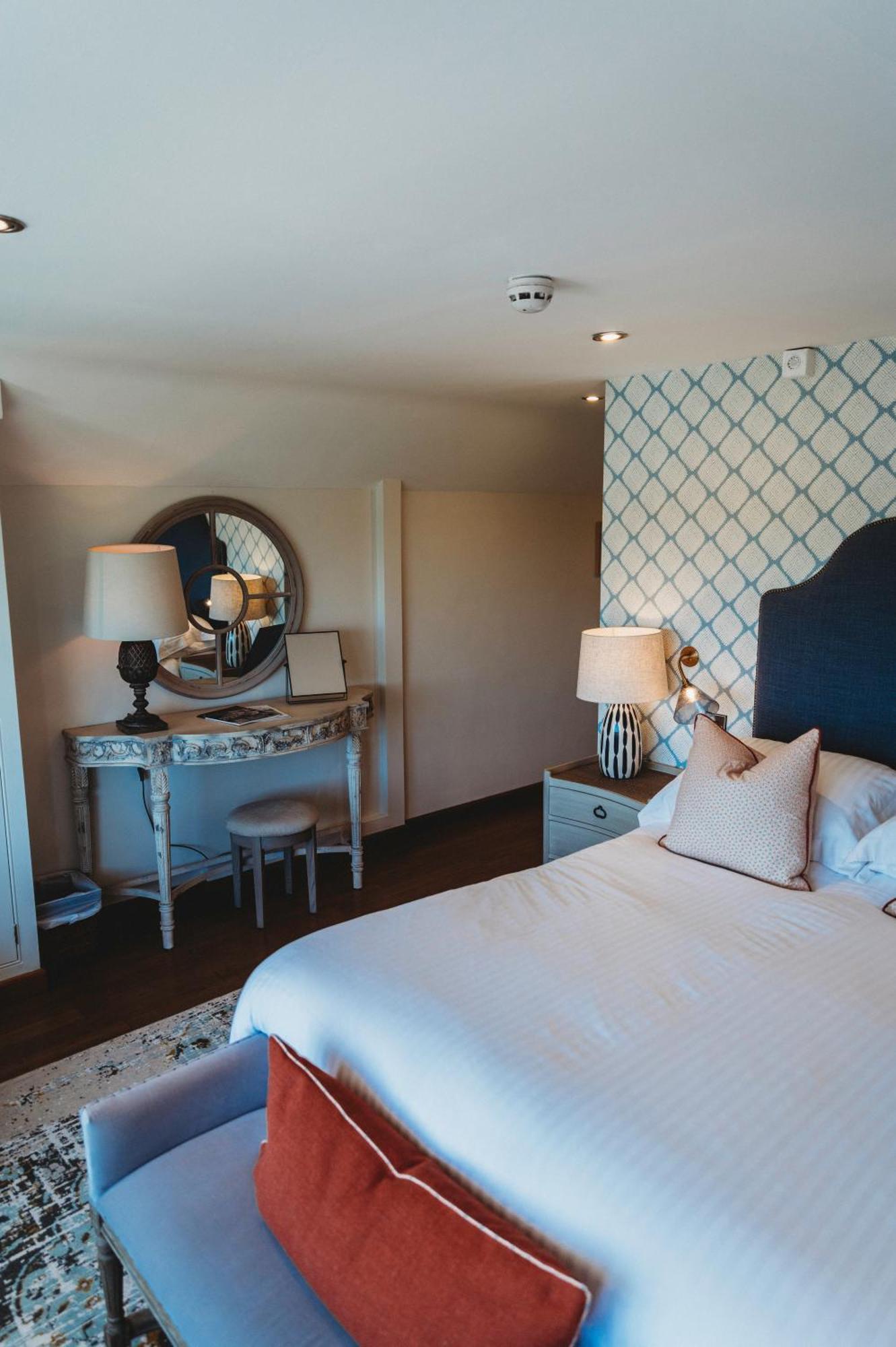 Finch's Arms Inn 4*